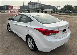 هیۆندای ئەلەنترا